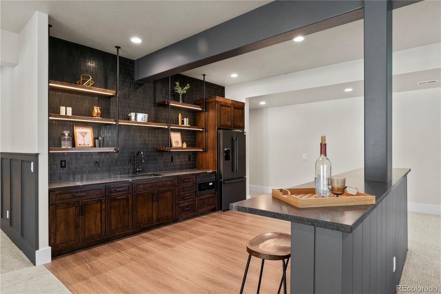 Basement wet bar