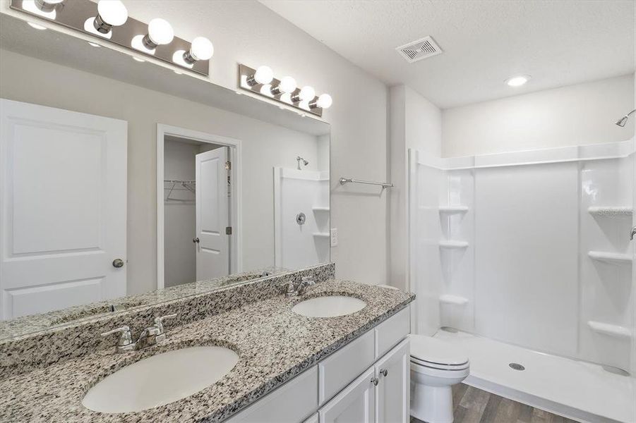 Furnished interior view inside a new home in , Dunnellon (Image 8).