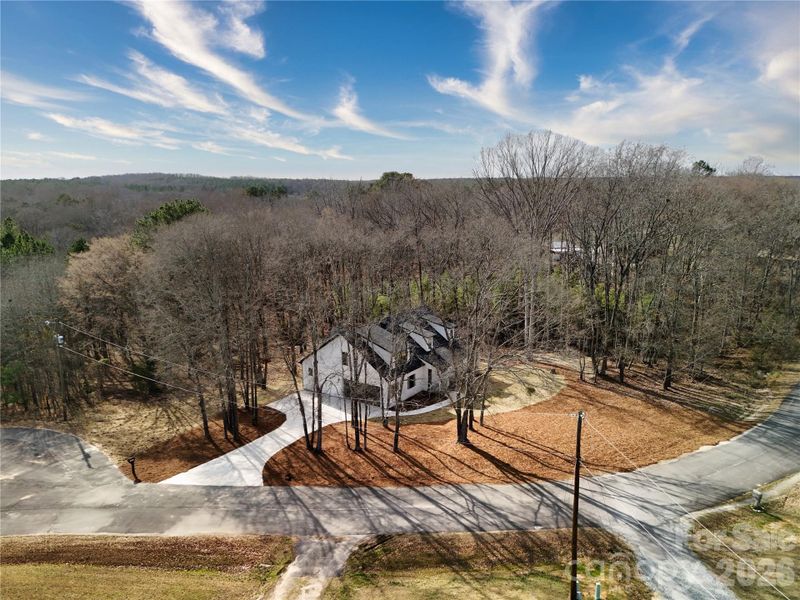 Community amenities in , Catawba (Image 46).