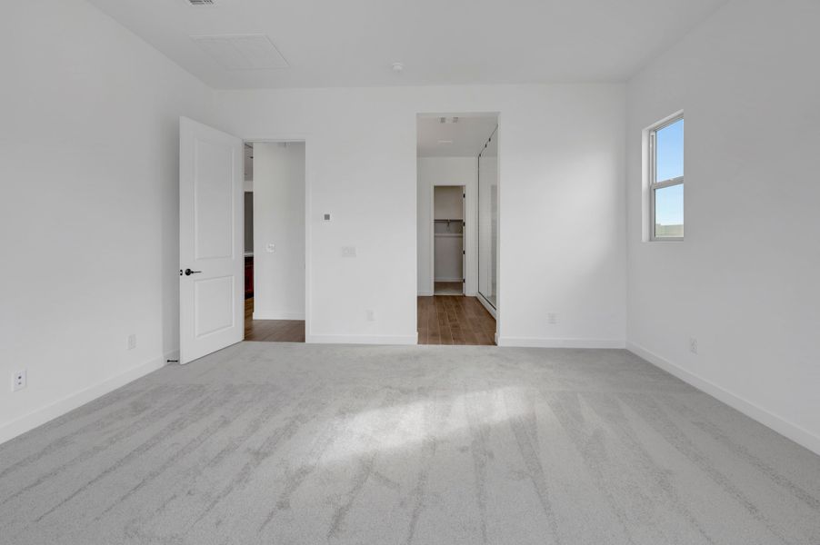 Spacious, unfurnished interior of a new home in Soleo, San Tan Valley (Image 27).
