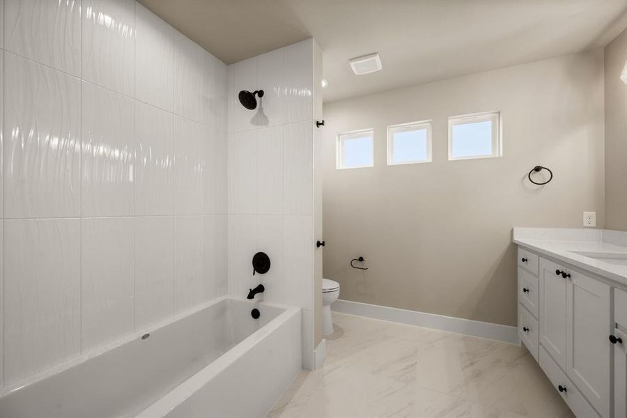 Image 36 of a home in .