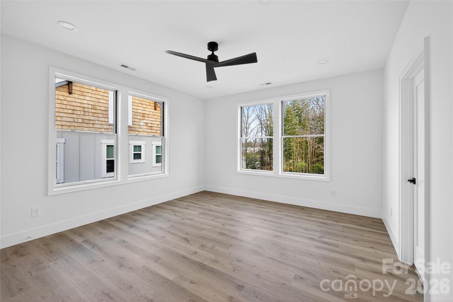 Spacious, unfurnished interior of a new home in , Charlotte (Image 20).