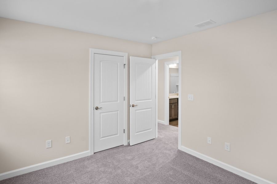 Spacious, unfurnished interior of a new home in Traditions at Carolina Forest, Myrtle Beach (Image 18).