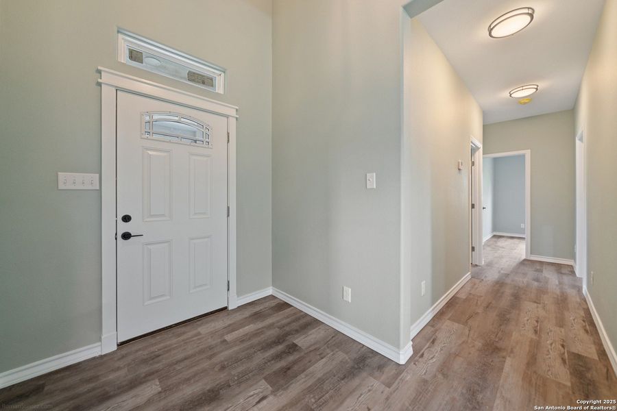 Spacious, unfurnished interior of a new home in , Beeville (Image 23).