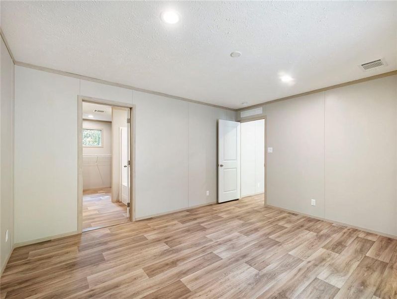 Spacious, unfurnished interior of a new home in , Braselton (Image 26). Spacious, unfurnished interior of a new home in , Braselton (Image 26).