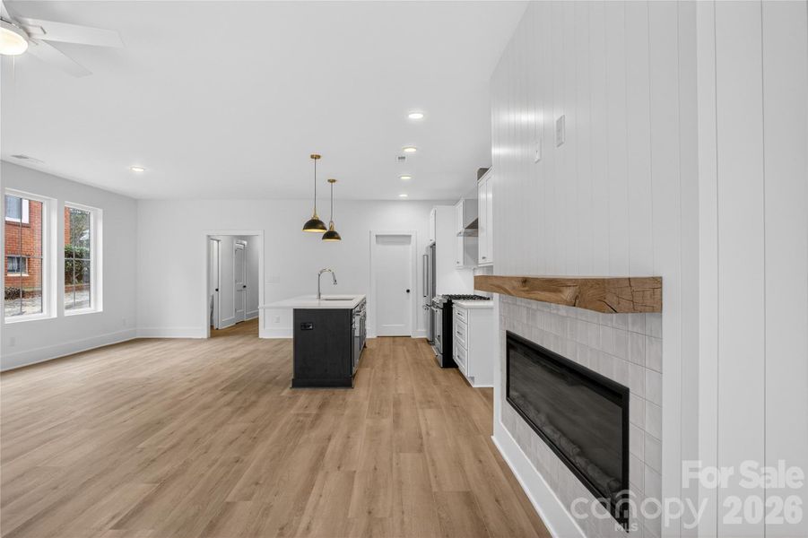 Image 47 of a home in .