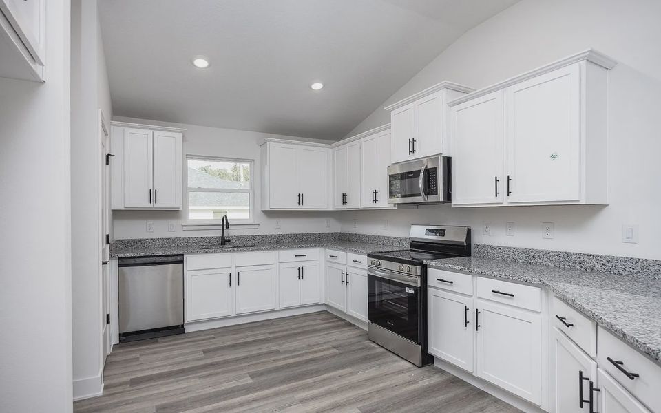 Furnished interior view inside a new home in Kirkland Farms, Alachua (Image 3).