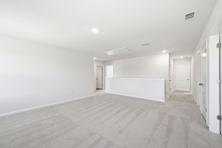 Spacious, unfurnished interior of a new home in Grand Arbor, Blythewood (Image 36).