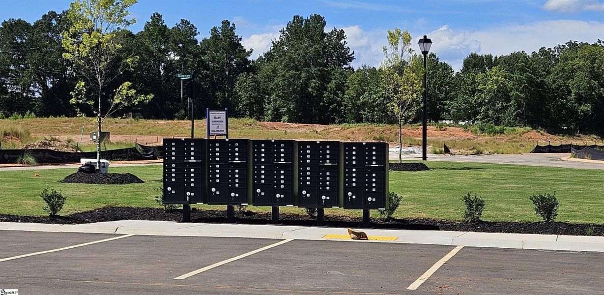 Image 17 of a home in Sedona.