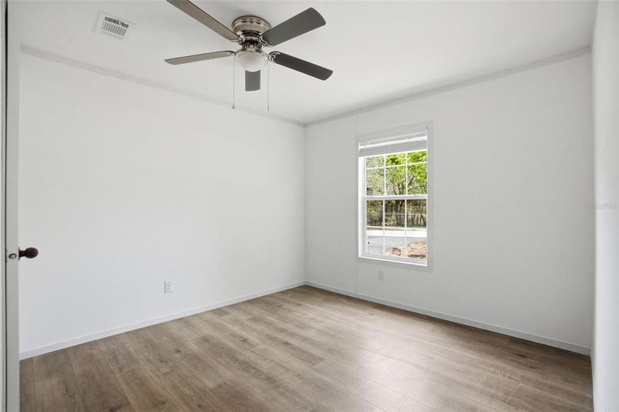 Spacious, unfurnished interior of a new home in , Weeki Wachee (Image 26).