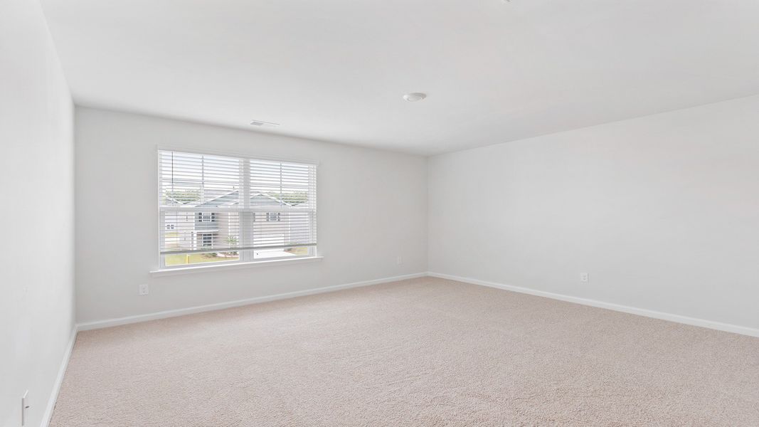 Spacious, unfurnished interior of a new home in Hunter's Branch, Hopkins (Image 12).