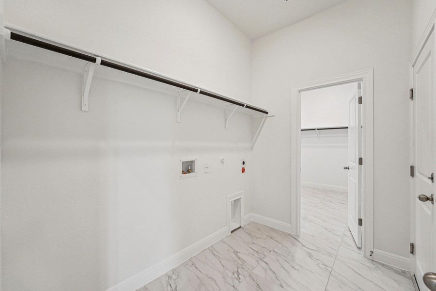 Spacious, unfurnished interior of a new home in Sage Hollow, Kyle (Image 19). Spacious, unfurnished interior of a new home in Sage Hollow, Kyle (Image 19).