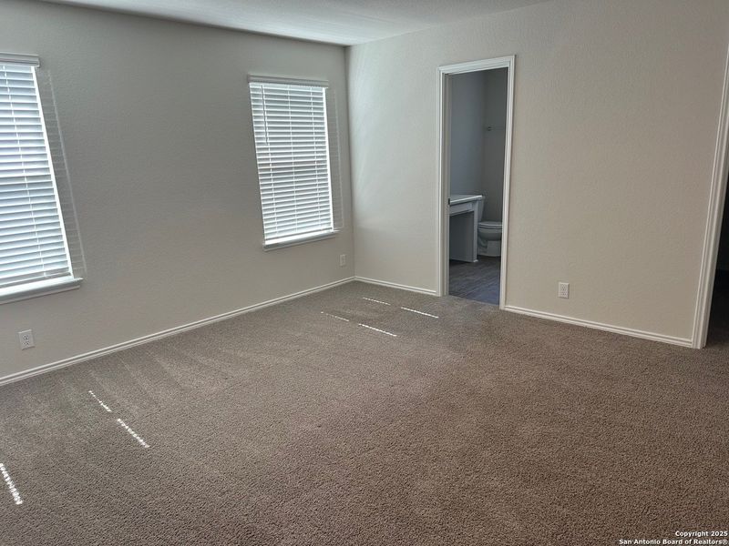 Image 15 of a home in Valley Ranch.