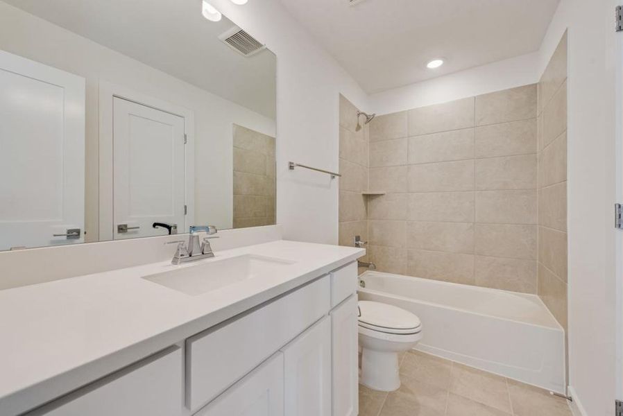 Furnished interior view inside a new home in Chatham Reserve, Providence Village (Image 13).