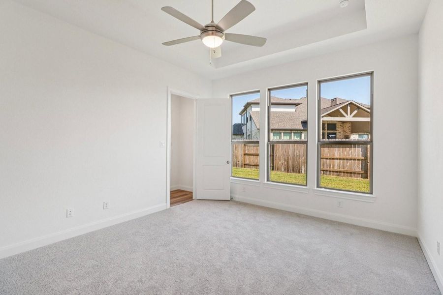 21118 Flowerhorn Bed