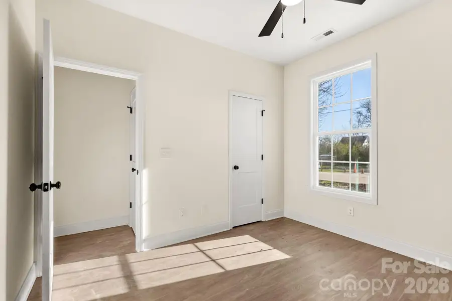 Spacious, unfurnished interior of a new home in , Rock Hill (Image 21).