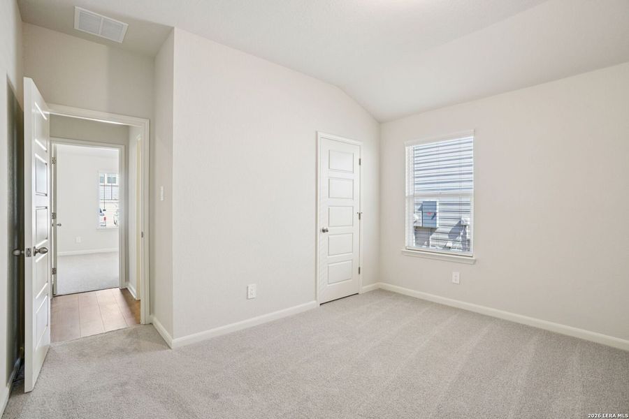 Spacious, unfurnished interior of a new home in Estancia Ranch - Classic Series, San Antonio (Image 31).