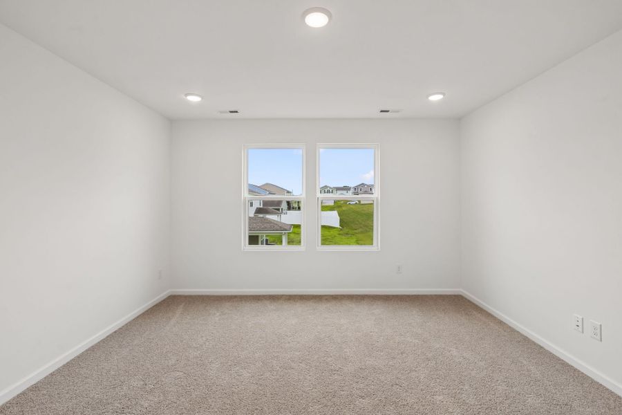 Spacious, unfurnished interior of a new home in Highlands of Carter's Station, Columbia (Image 34).