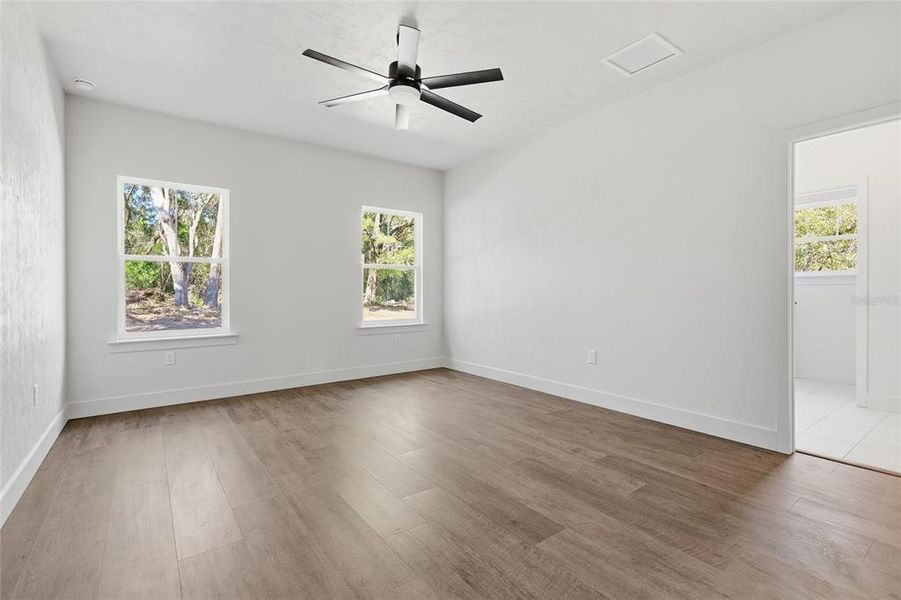 Spacious, unfurnished interior of a new home in , Archer (Image 14).