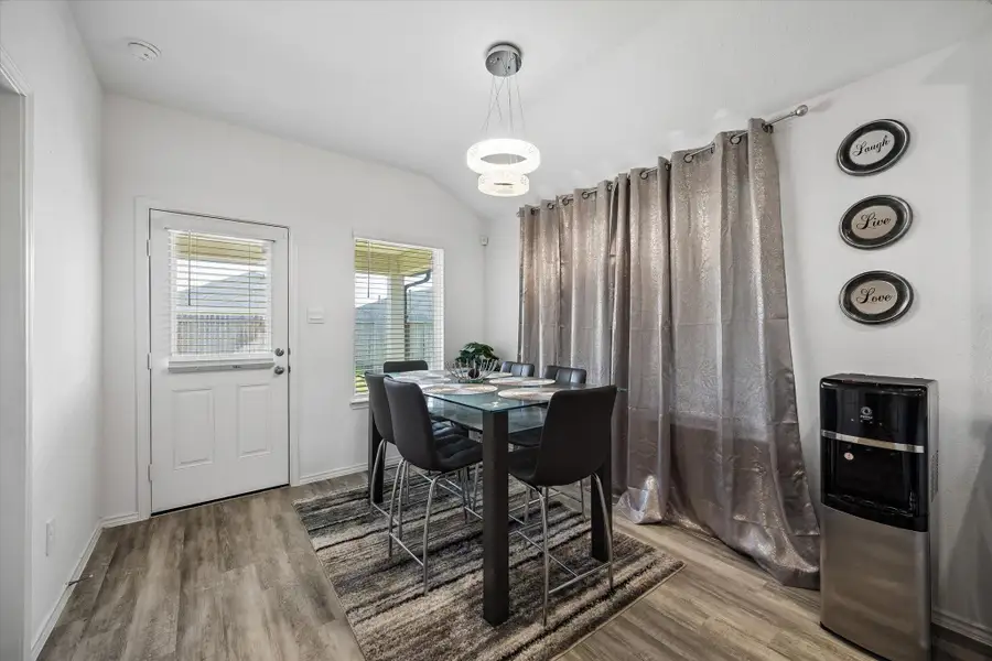 Furnished interior view inside a new home in Tamarron, Fulshear (Image 9).
