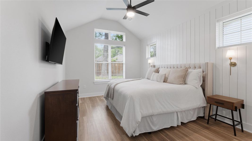 Furnished interior view inside a new home in Elkins Lake, Huntsville (Image 36).