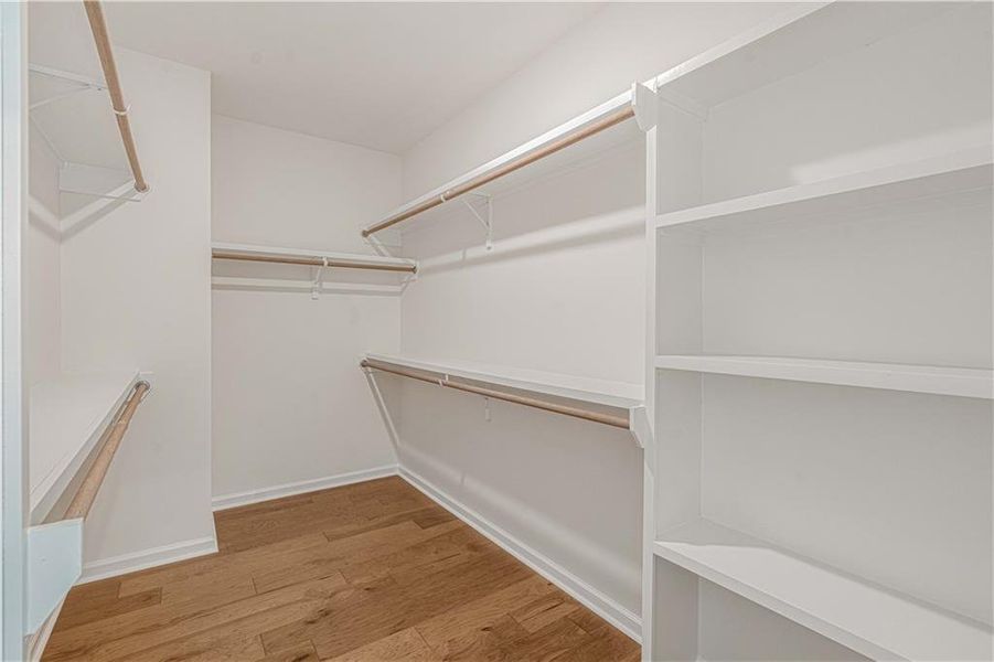 Spacious, unfurnished interior of a new home in Bellwyn, Johns Creek (Image 54).
