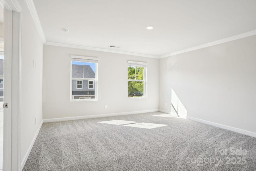 Spacious, unfurnished interior of a new home in Crossrail Station, Mooresville (Image 21).