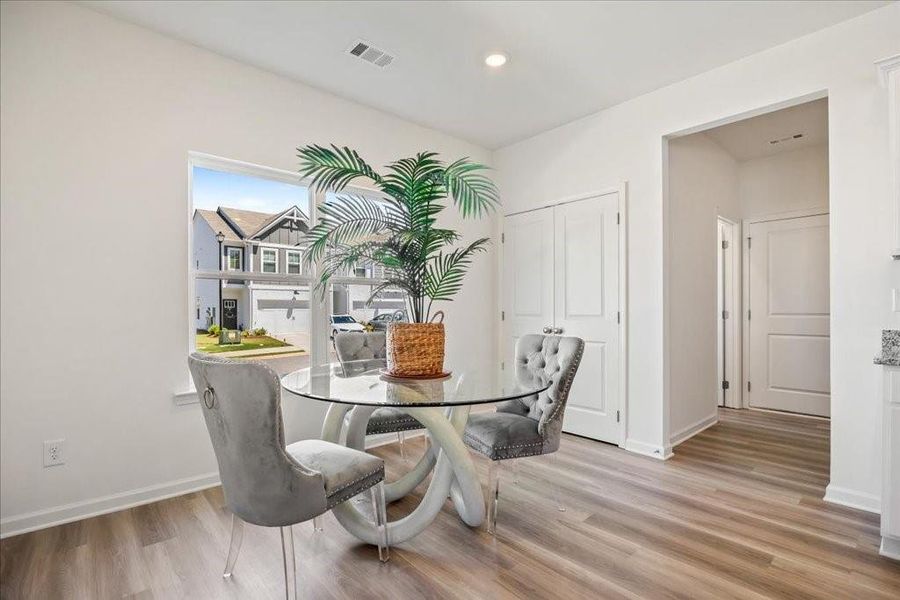 Furnished interior view inside a new home in Shoals Crossing, Conyers (Image 9).