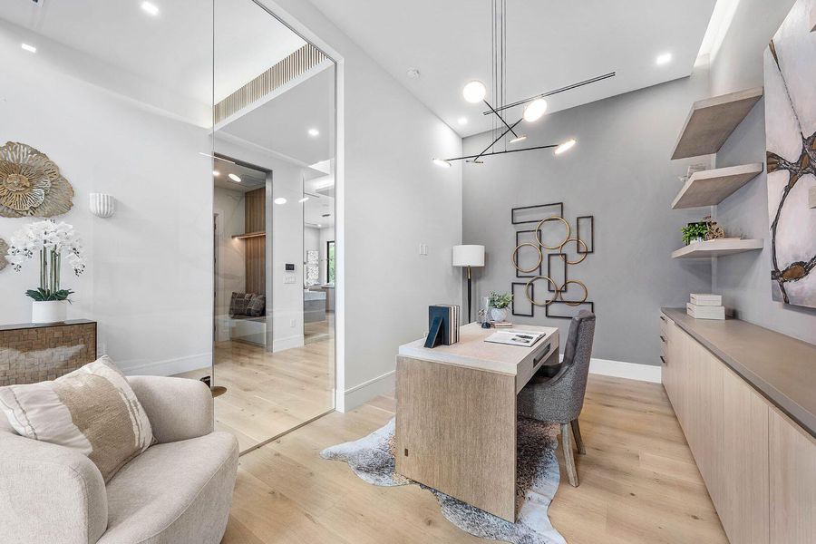 Furnished interior view inside a new home in , Boca Raton (Image 76).