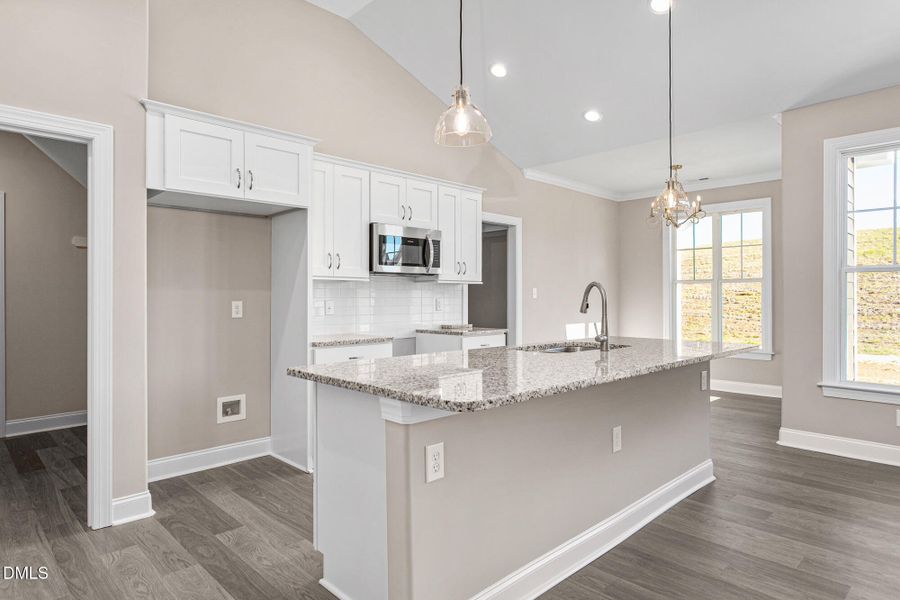 3117 Cullens Drive-16