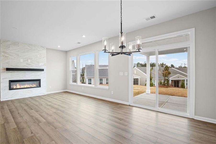 Spacious, unfurnished interior of a new home in Laurel Farms, Dallas (Image 17).