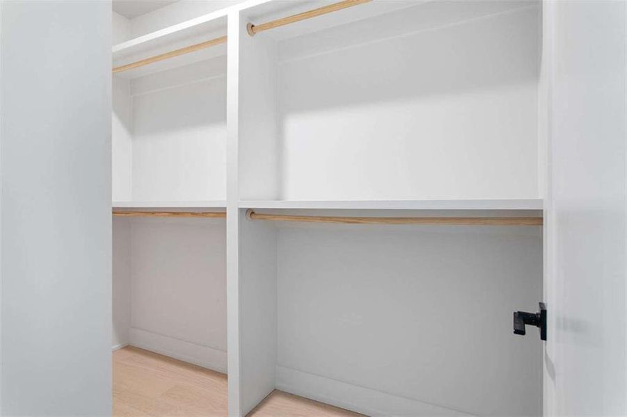 Image 33 of a home in .