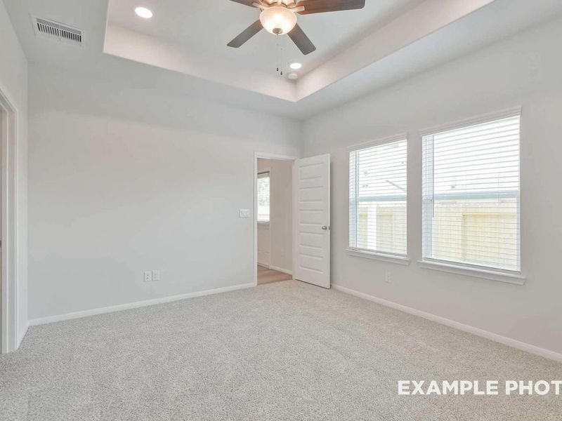Spacious, unfurnished interior of a new home in Caney Creek Place, Conroe (Image 22).