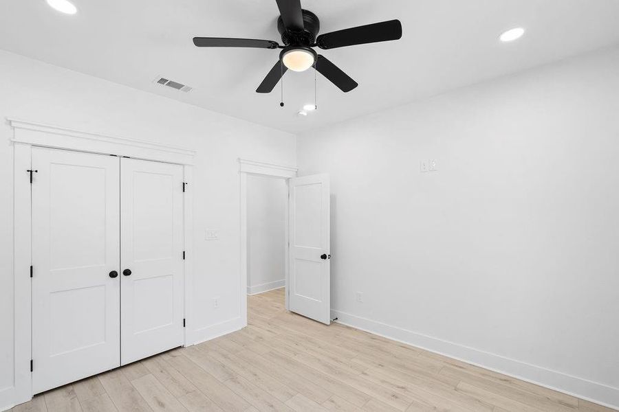 Spacious, unfurnished interior of a new home in , Mount Pleasant (Image 27).