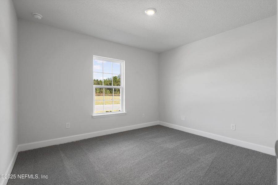 Spacious, unfurnished interior of a new home in Summerglen, Jacksonville (Image 14).