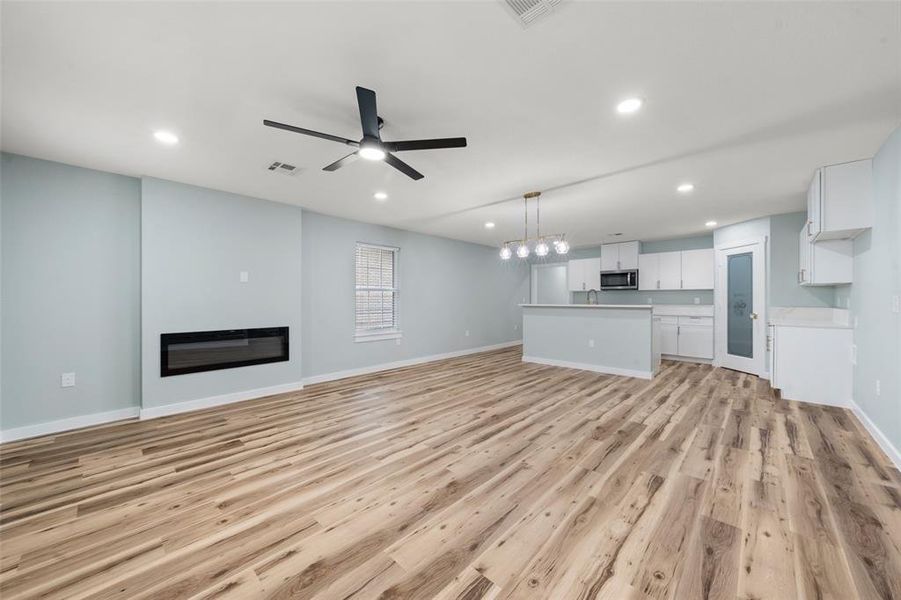 Spacious, unfurnished interior of a new home in , Waco (Image 13).
