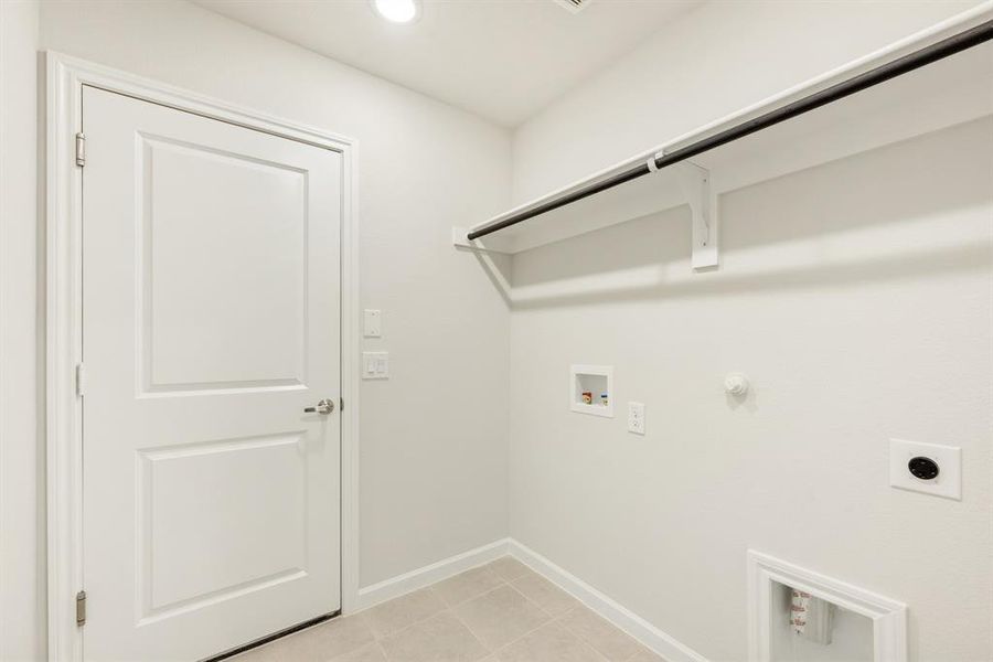 Spacious, unfurnished interior of a new home in Heartland Elements, Heartland (Image 28). Spacious, unfurnished interior of a new home in Heartland Elements, Heartland (Image 28).