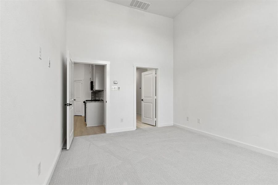 017-2833ConcordDrive-Wylie-TX-75098-PrimaryBedroom.jpg-SMALL