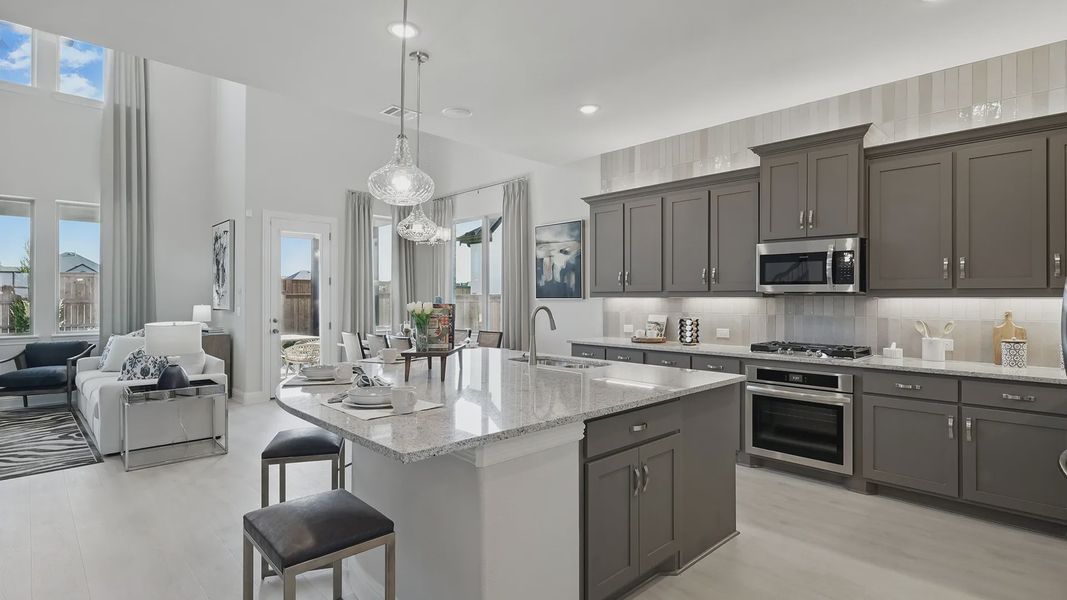 Model home photos of similar floorplans, not pictures of actual home. Model home photos of similar floorplans, not pictures of actual home.