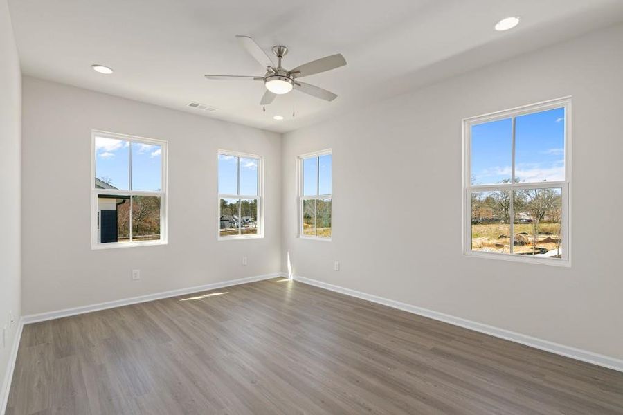 Spacious, unfurnished interior of a new home in Harmony, Auburn (Image 27).