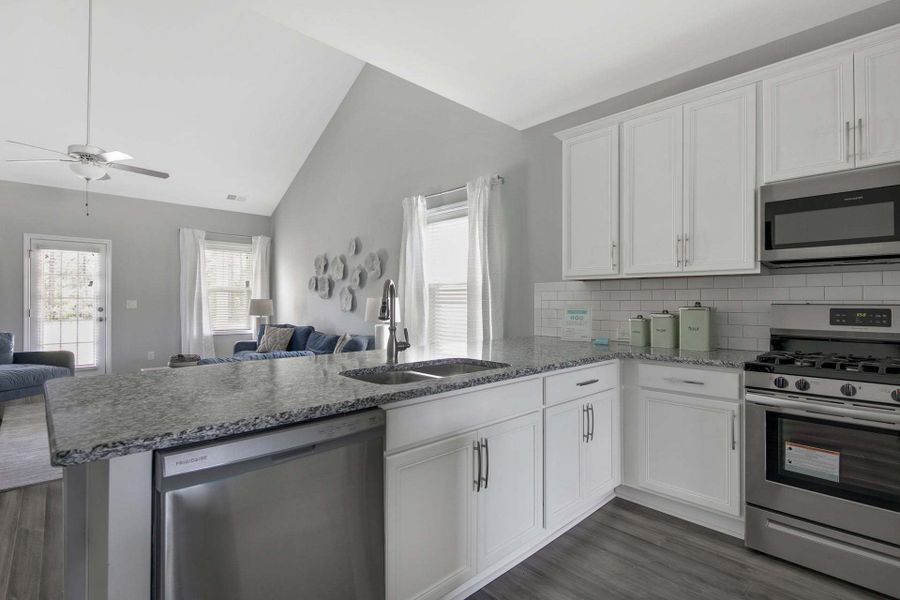 Representative furnished interior of a home built from the Rivermist by Caviness & Cates Communities in Maggie Way, Wendell (Image 207).