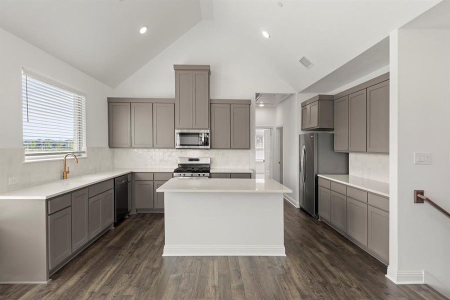 15. 2526 Campden - Kitchen