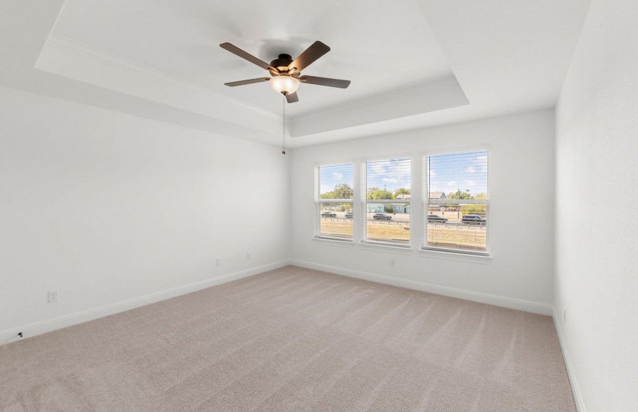 Spacious, unfurnished interior of a new home in Horizon Lake, Leander (Image 22).