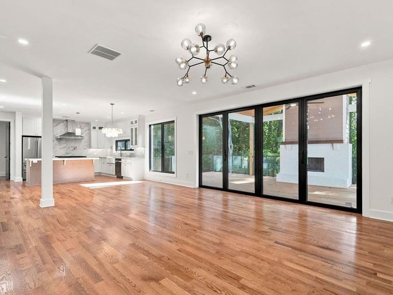 Spacious, unfurnished interior of a new home in , Marietta (Image 28).