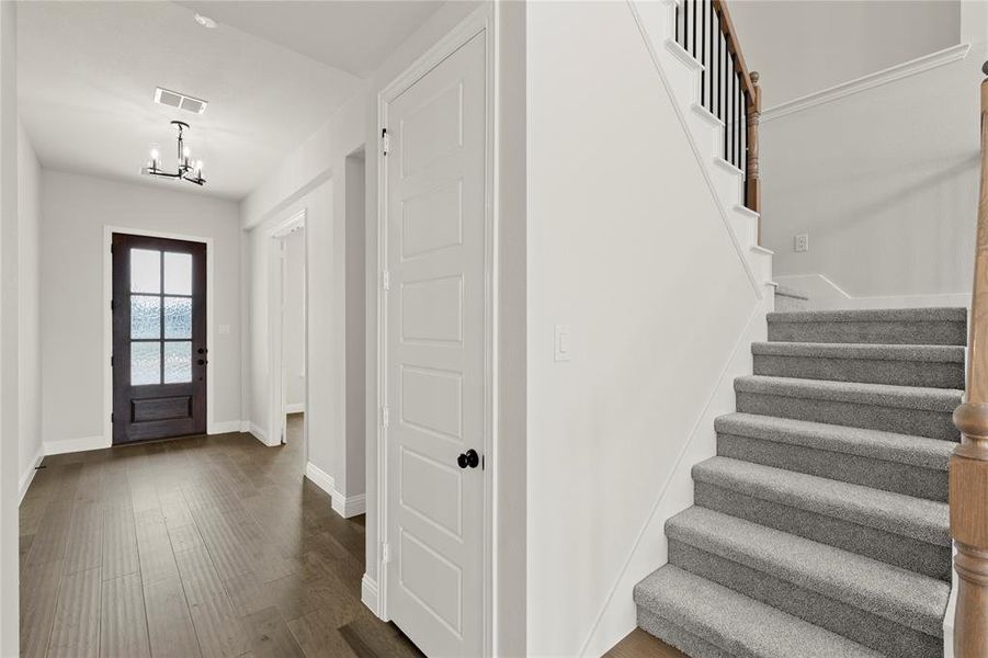 2_03. 3128 Shaddock - Entry