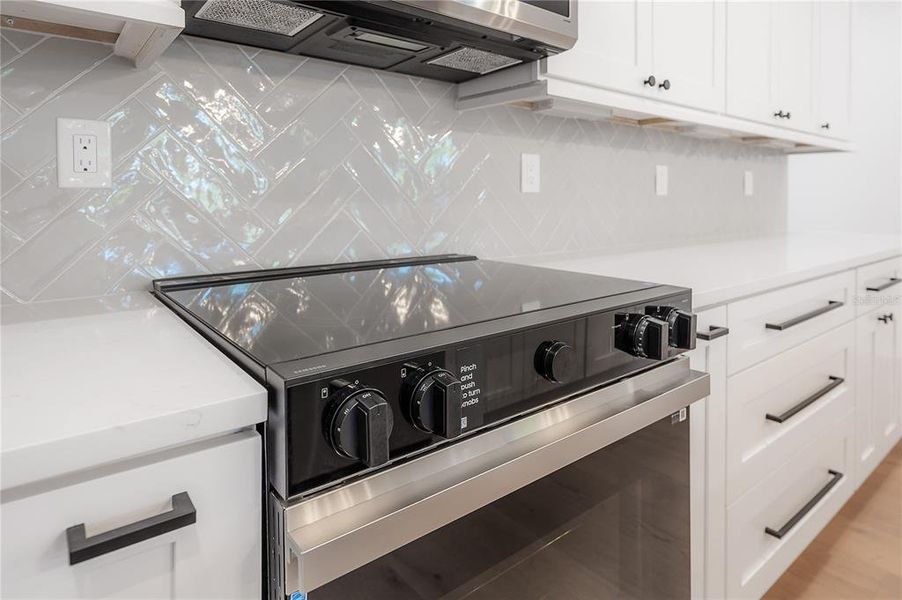 Close-up of interior finishes inside a home in , Tampa (Image 22).