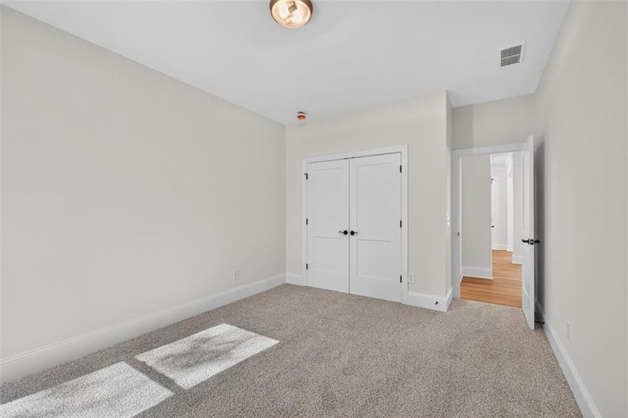 Spacious, unfurnished interior of a new home in , Jefferson (Image 59).
