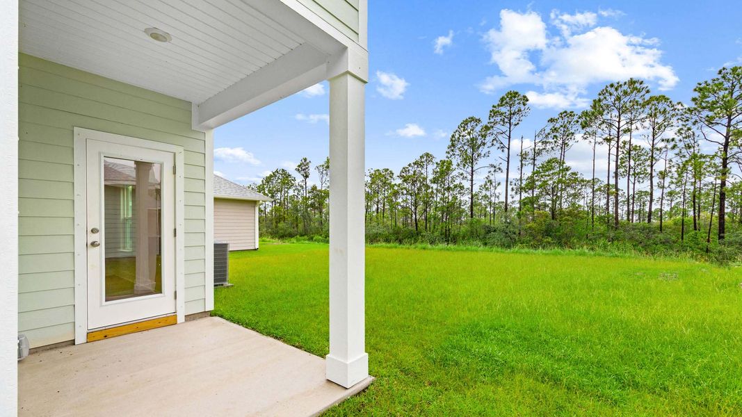 Representative exterior details of a home built from the The Monroe by D.R. Horton in WindMark Beach, Port Saint Joe (Image 22).
