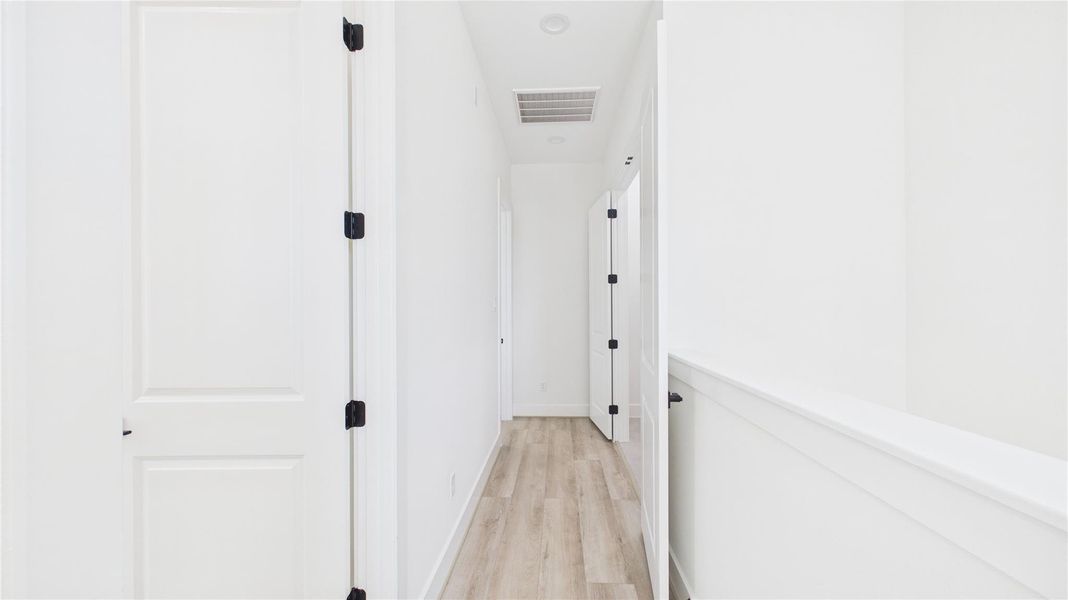 Spacious, unfurnished interior of a new home in , Houston (Image 19).