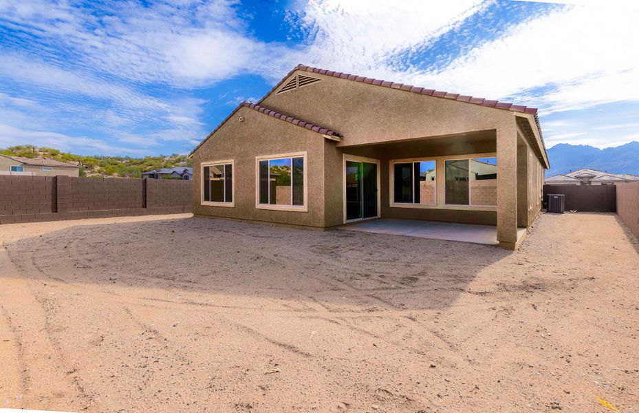 Exterior details and patio area of a home in Vistoso Canyon Estates, Oro Valley (Image 18).